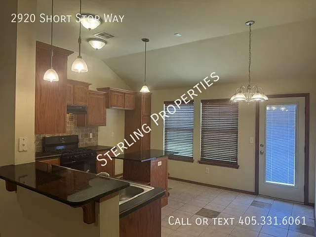 2920 Short Stop Way — Photo 6