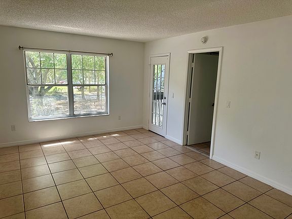 3rd image of 8202 Fairways Cir Unit B202-b202-b202