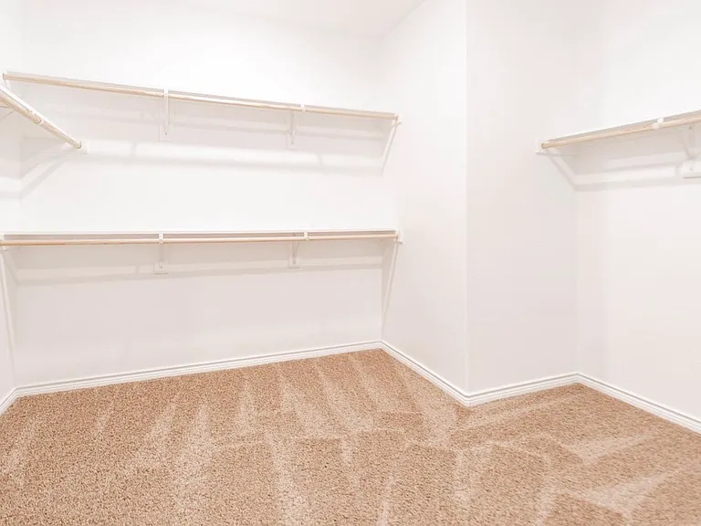 3137 Honeycomb Way — Photo 8