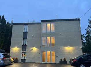 1728 NE 145th St #303, Seattle, WA 98155