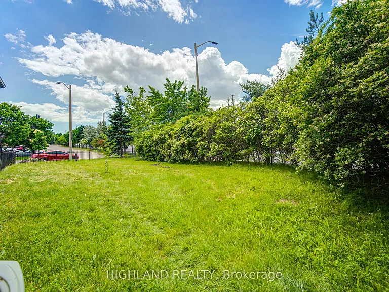 5327 Landsborough Ave #UPPER LEVEL — Photo 27