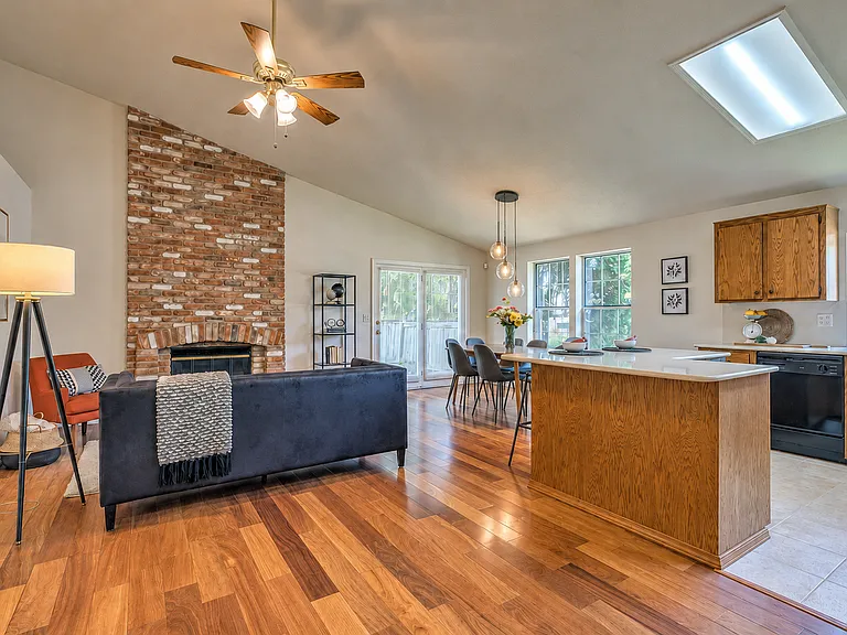 3178 S Crossfield Way — Photo 6