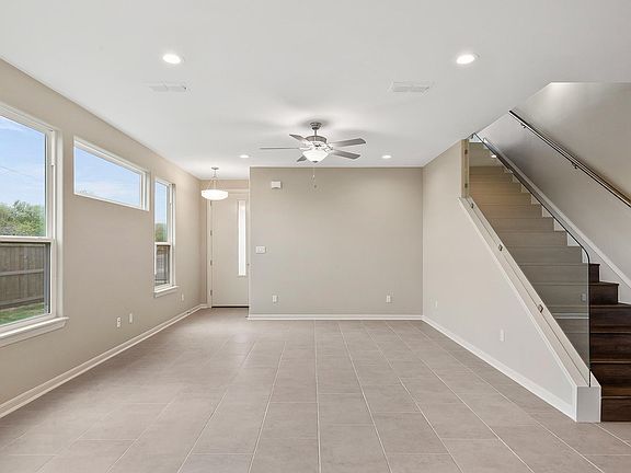 2nd image of 10109 N 15th St