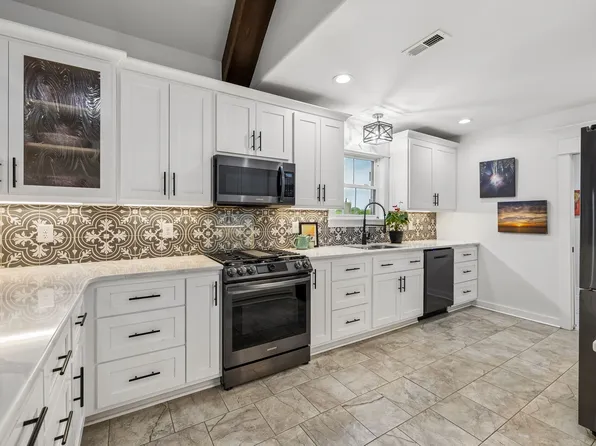2104 Williamsport Pike, Columbia, TN 38401