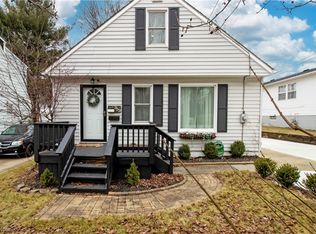 353 Glenn St, Barberton, OH
