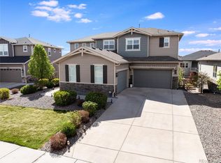 27671 E Lakeview Dr, Aurora, CO 80016