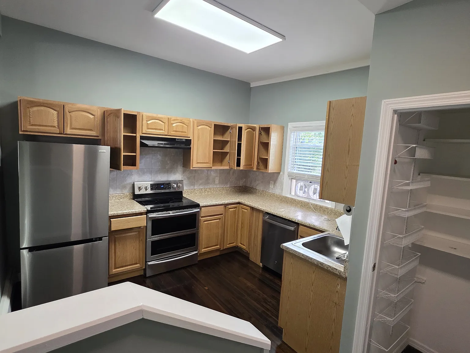 2 bed, $2,750 — Photo 1