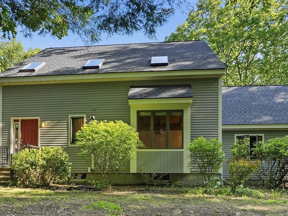 1st image of 470 Montague Rd