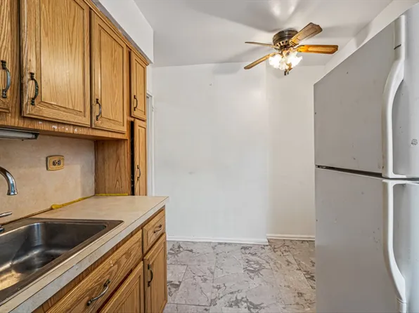 144-55 Melbourne Avenue image 15 of 18