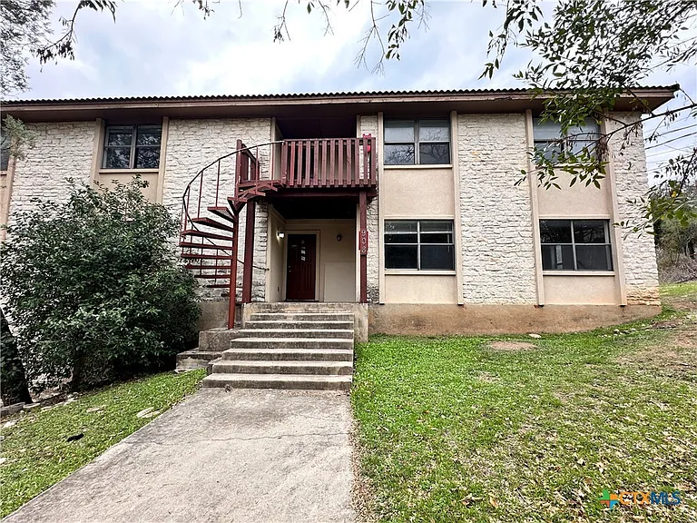 906 N Lbj Dr #4 — Photo 16
