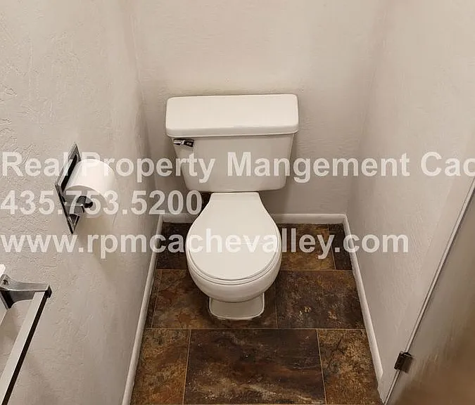 2662 N 370 E — Photo 7