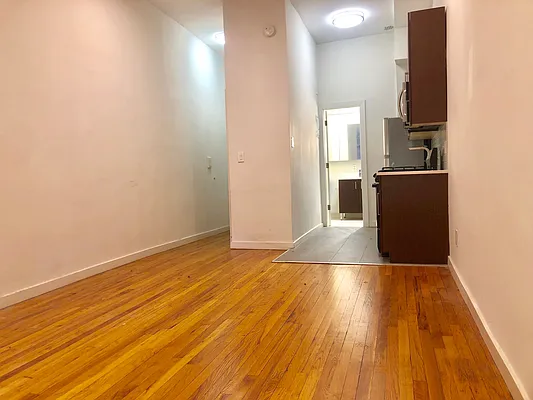 Rented by Douglas Elliman | media 7