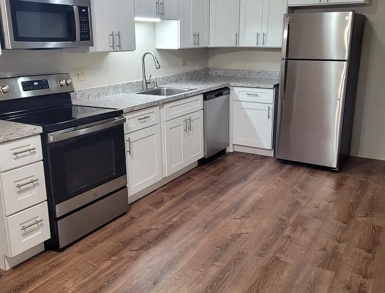 910 N River Dr #107 — Photo 1