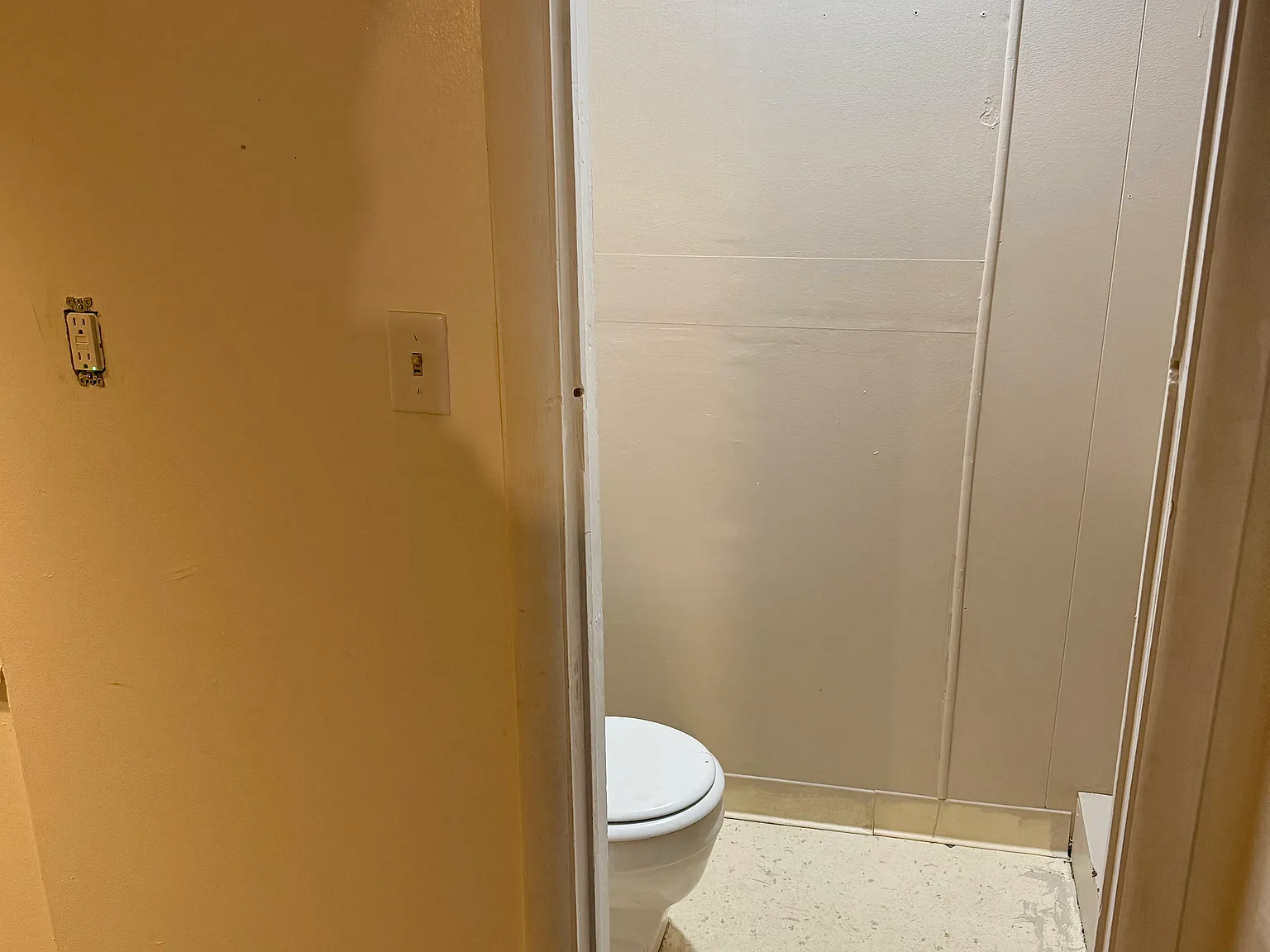 1 bed, 1.5 bath, $650 — Photo 3
