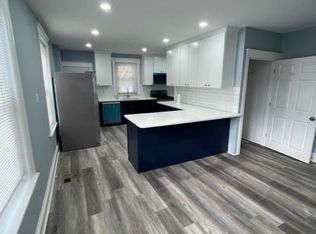 806 Manatawna Ave, Philadelphia, PA