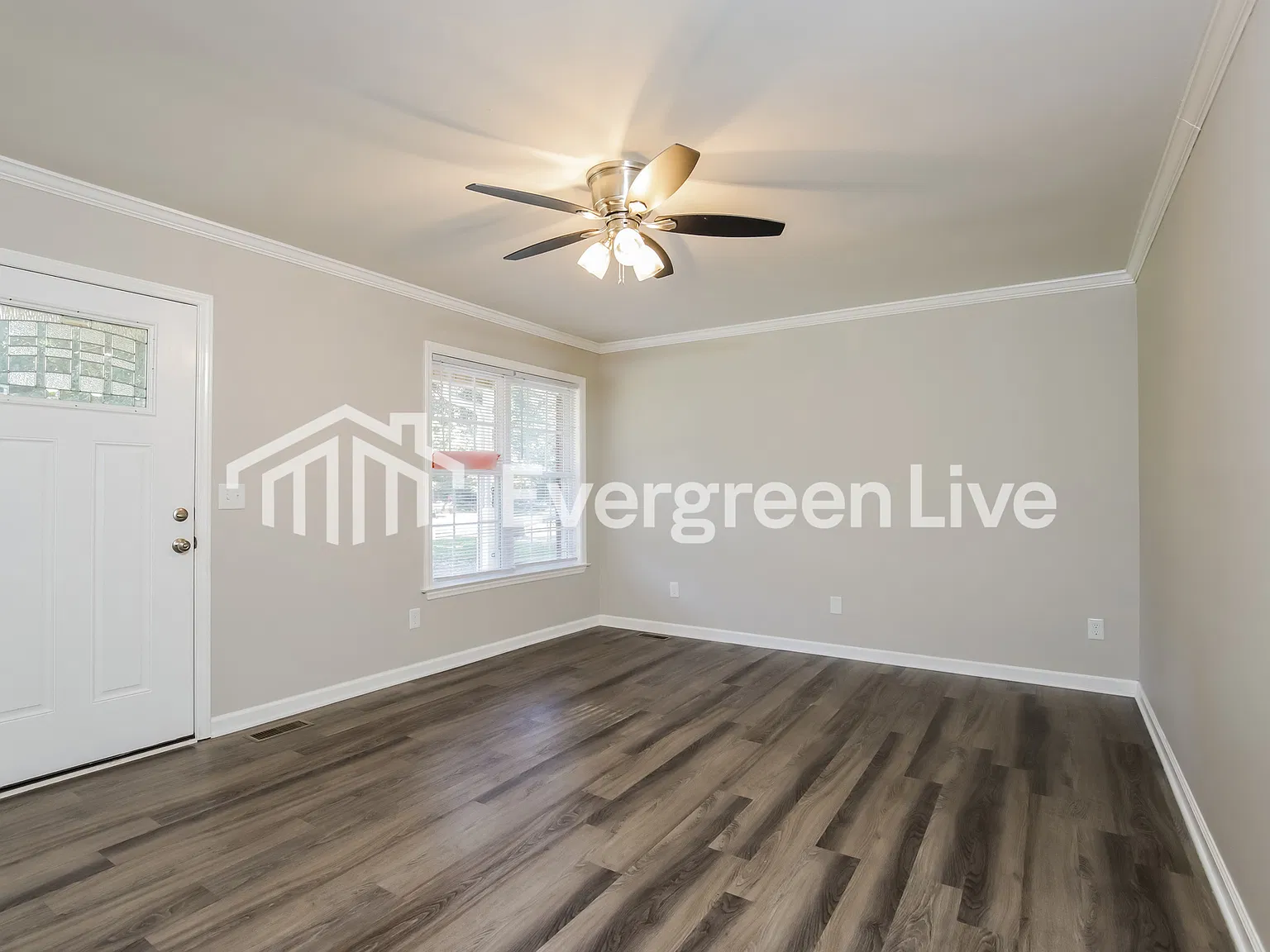 3 bed, 2.0 bath, 1104 sqft, $1,295 — Photo 3