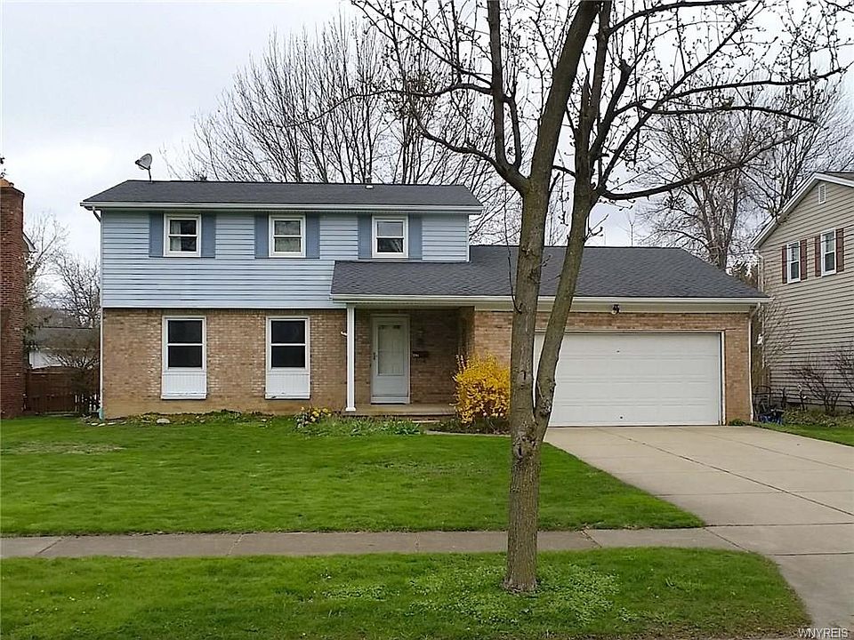 1st image of 32 Therin Dr