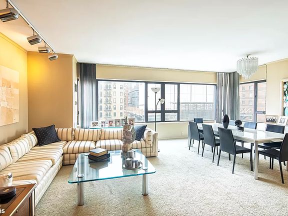 2nd image of 425 E 58th St APT 10G