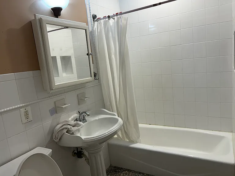 68 Ramapo Rd #1 — Photo 10