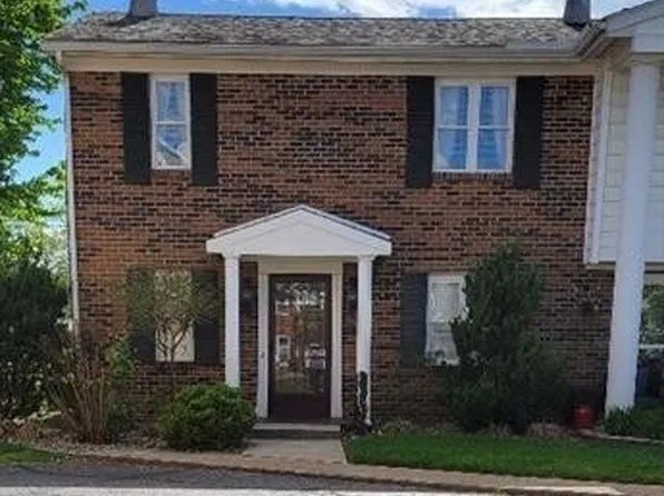 110 Chippewa Dr #G-3, Marietta, OH 45750