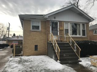 8607 44th St, Lyons, IL 60534