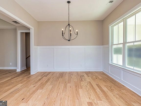 4th image of 69 Oakhurst Trl