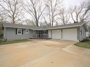 7825 Lamar Ave, Prairie Village, KS 66208