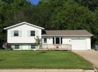 707 Evergreen Dr, Holmen, WI 54636
