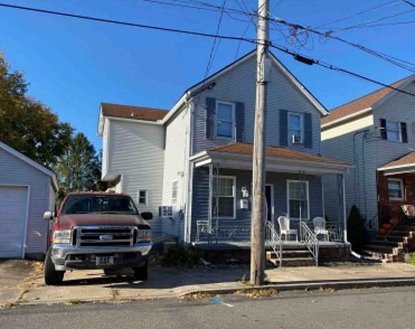 318 Dolph St, Jessup, PA 18434 Zillow