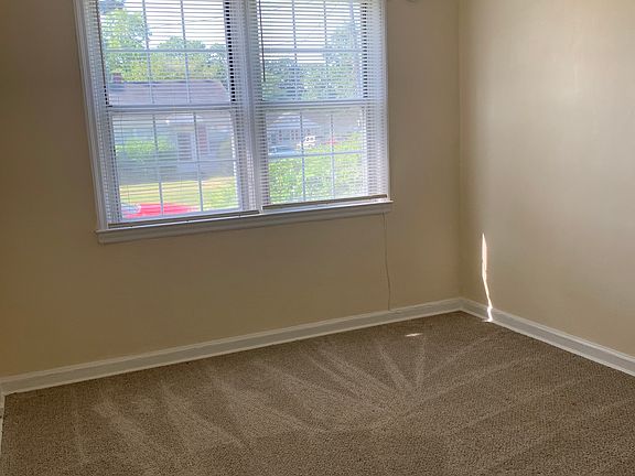 4th image of 4704 County St