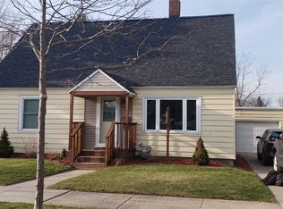 2808 Hannah St, Marinette, WI 54143