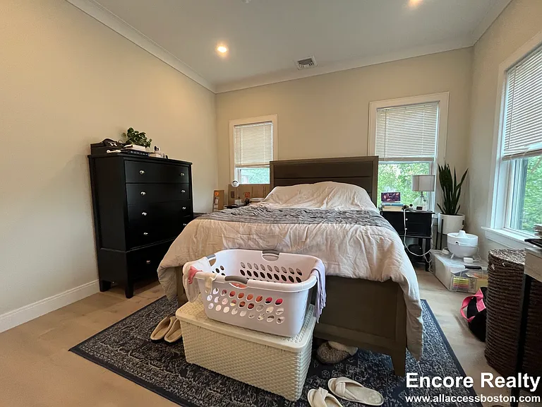 32 Cummins Hwy #4 — Photo 31