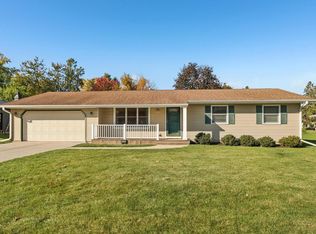614 Madison Dr, Delavan, WI 53115