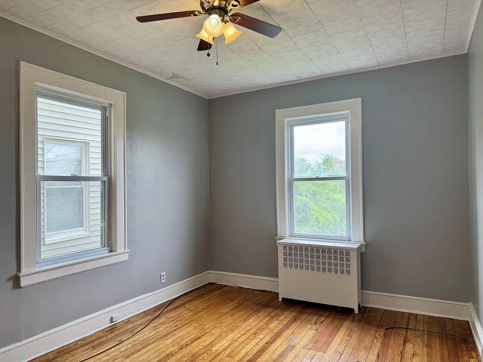 2 bed, $2,400 — Photo 4