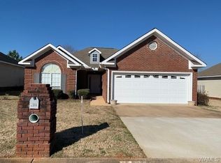 206 Azalea Ln, Moundville, AL