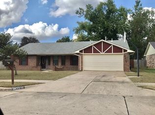 2432 Kingston Rd, Ponca City, OK 74604