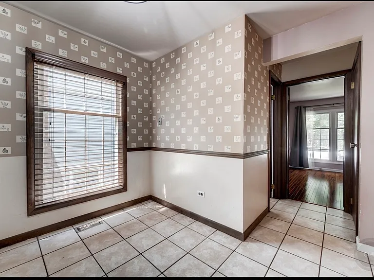 989 Tioga Ct — Photo 17