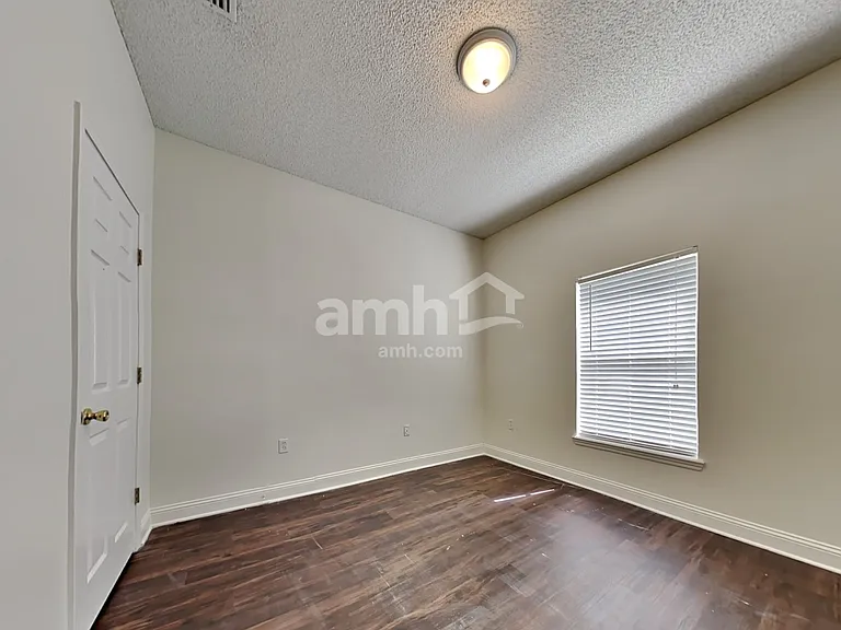 9140 Raptor Dr — Photo 15