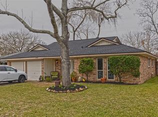 1856 Aspen Ln, Seabrook, TX 77586