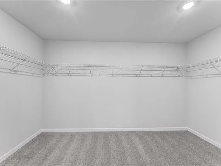2929 Sweet Red Cir — Photo 49