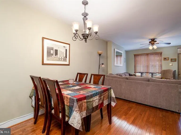 213 Daly St — Photo 4