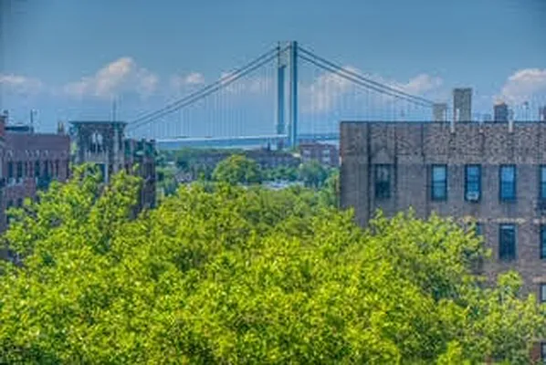 Sold by REMAX Elite | media 28