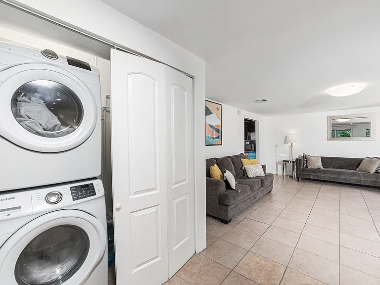 931 S Paseo Caroleta — Photo 25