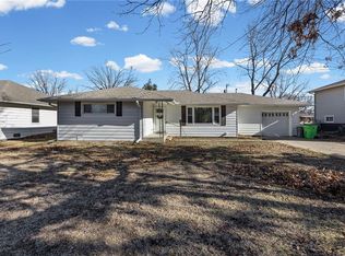 1411 S Willow St, Ottawa, KS 66067
