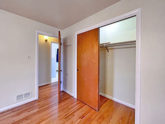 3rd image of 6244 Williamsburg Blvd