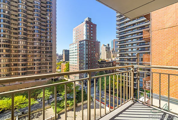 Rented by Mirador Real Estate | media 2