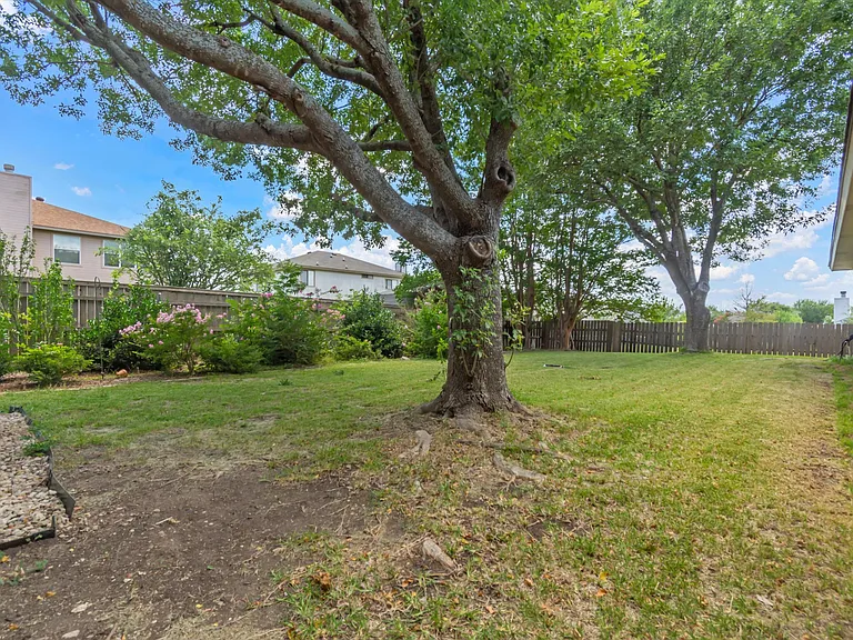 128 Shawnee Trl — Photo 37