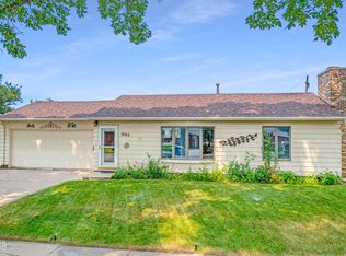 1602 10th St W, Williston, ND 58801