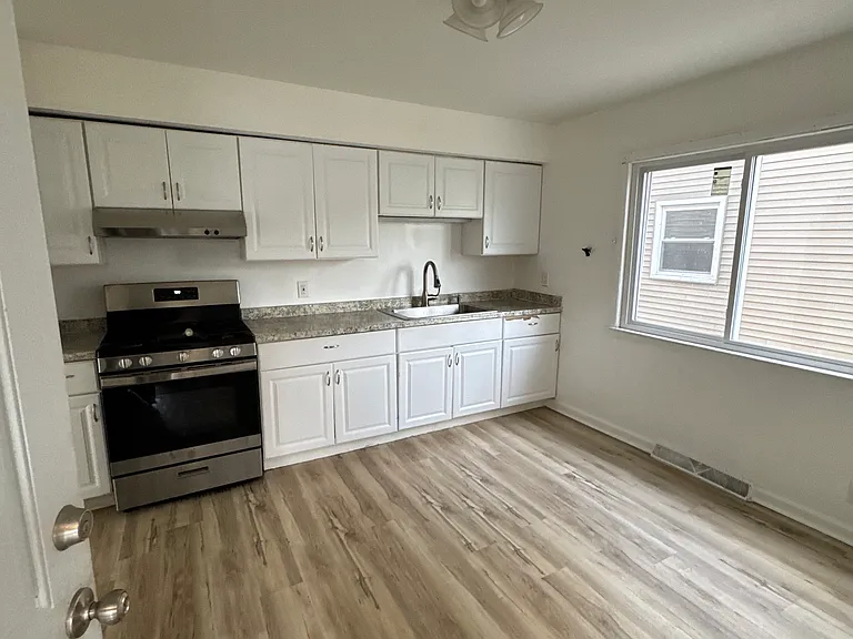 4842 N 20th St #4842 — Photo 11
