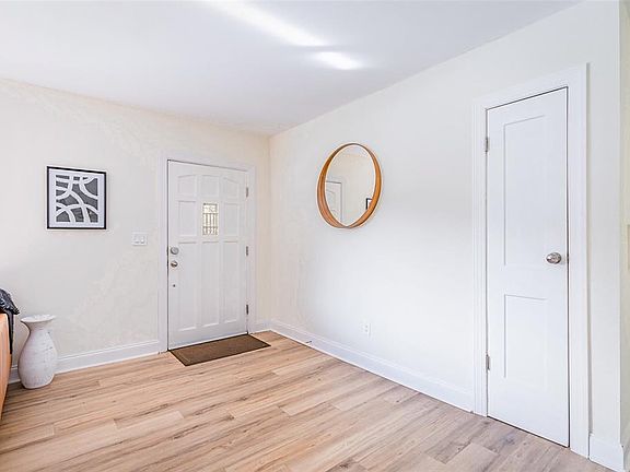 4th image of 1344 SPRINGDALE STREET